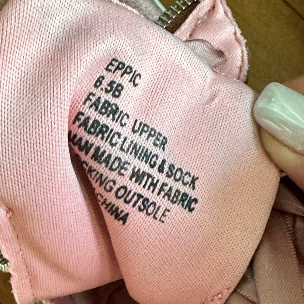 Epicc Brand Fabrics snaekers color pink  style boots like new size 6.5 - Picture 7 of 11
